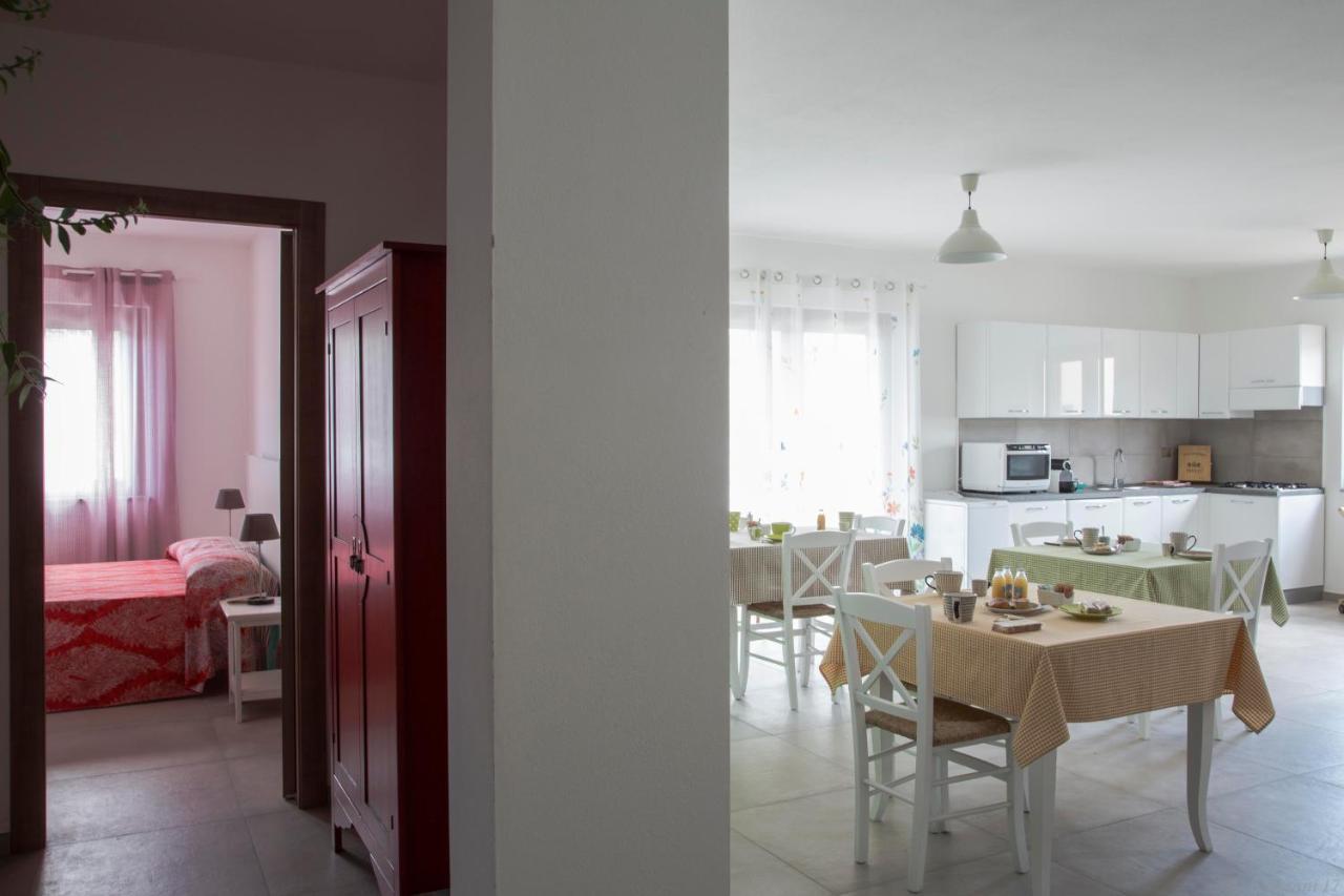 B&B Agata E Gli Altri Tortolì Exteriör bild