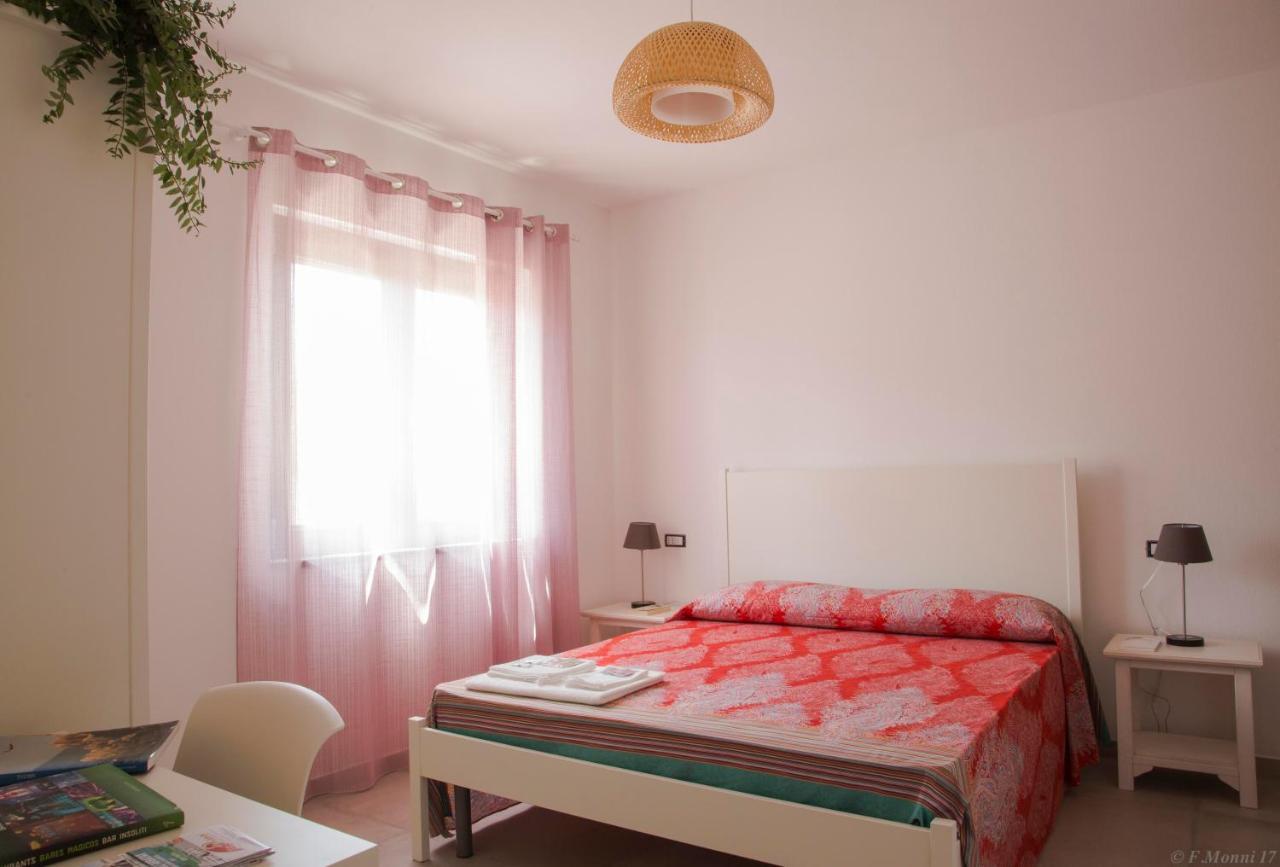 B&B Agata E Gli Altri Tortolì Exteriör bild